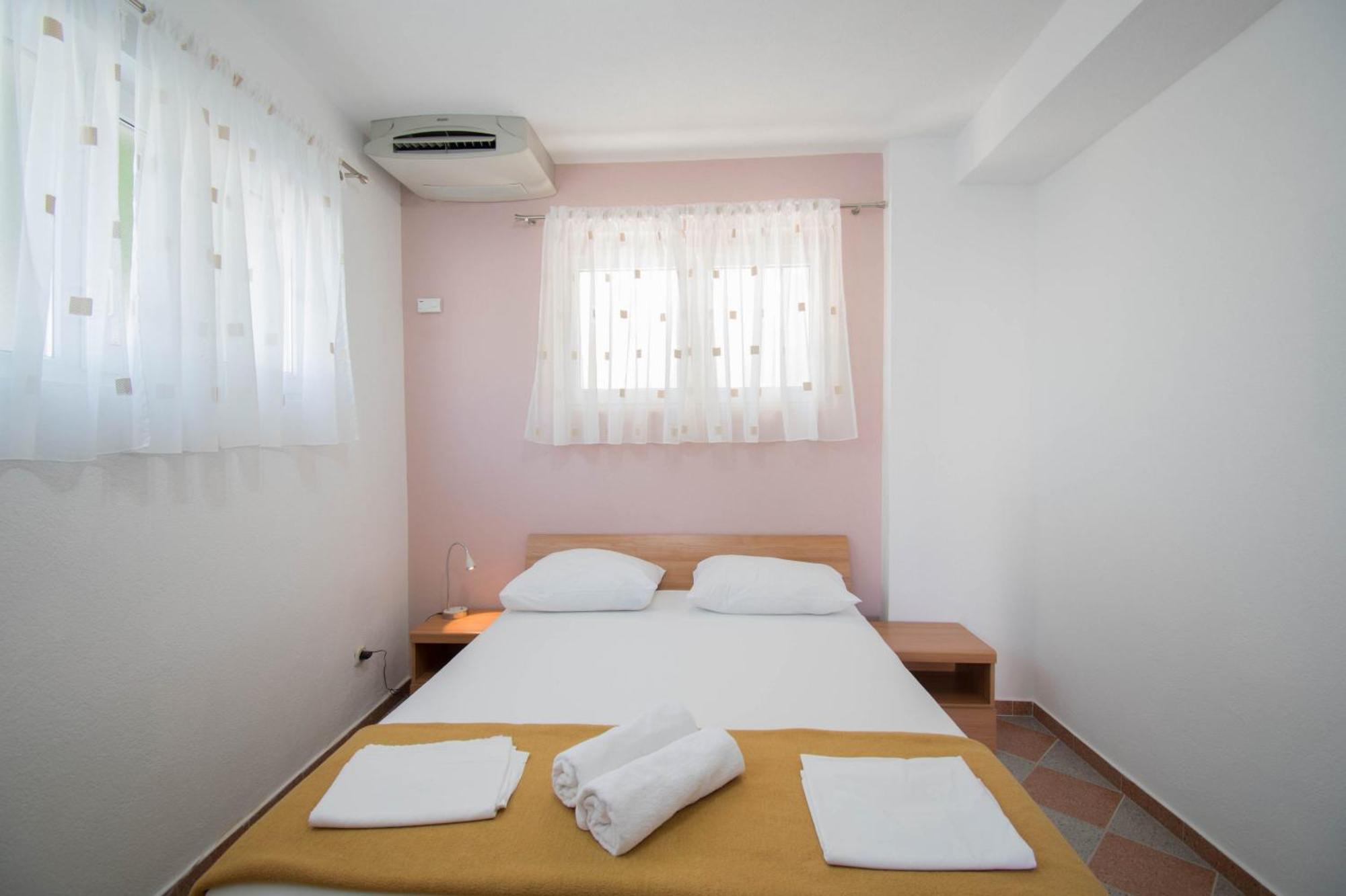 Villa Kameni Dvori Baška Voda Habitación foto